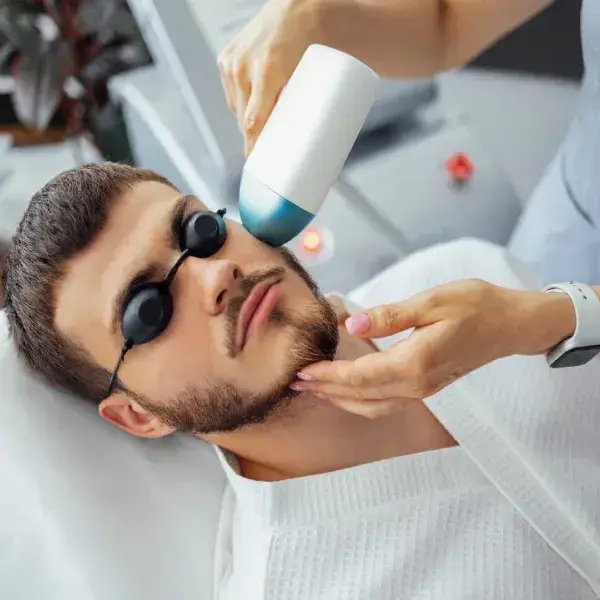 دستگاه مناسب، عوارض لیزر را کاهش میدهد